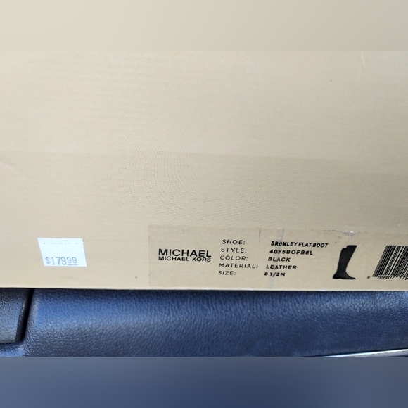 MK flat boots - Picture 2 of 3